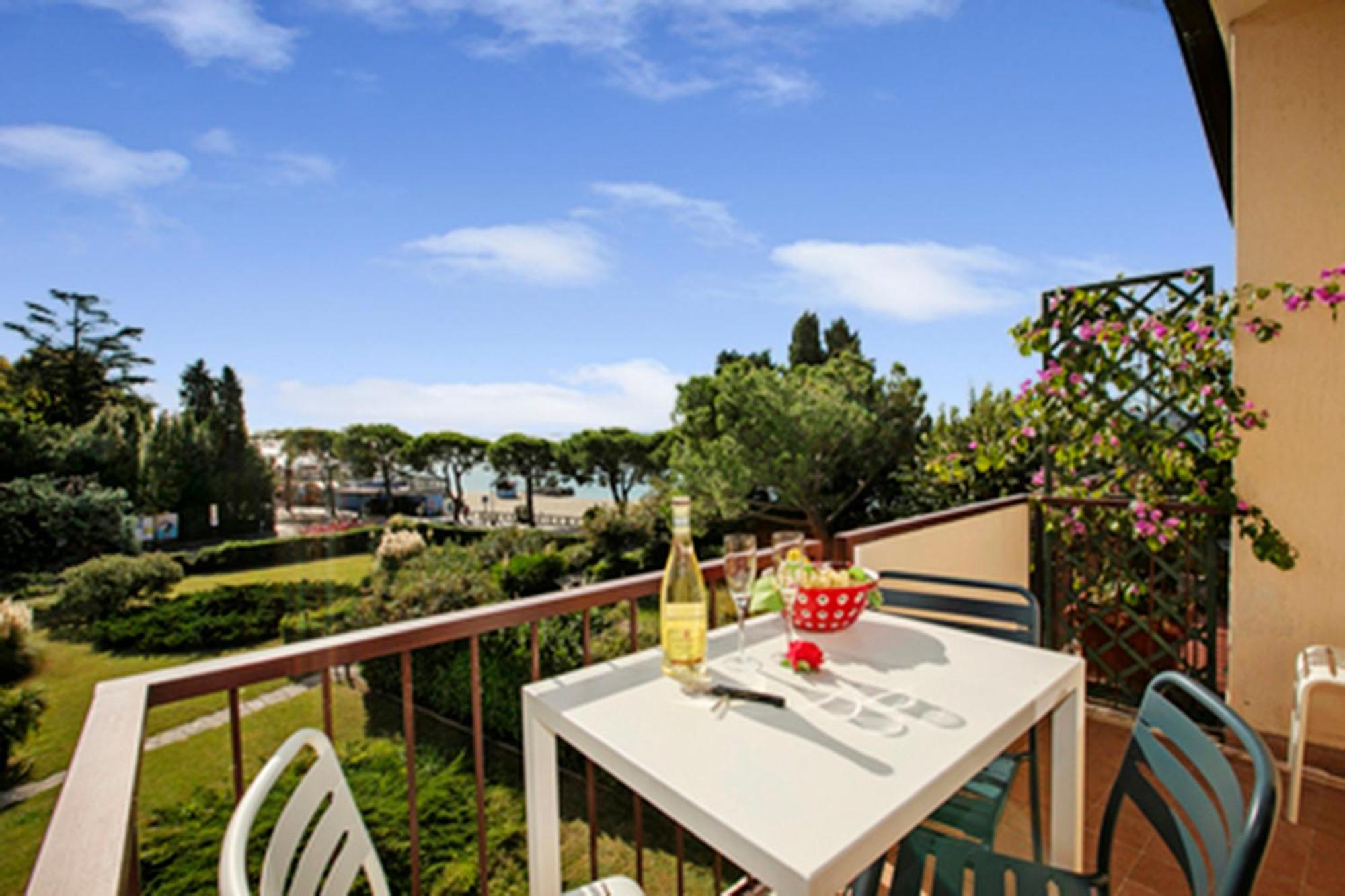 Spiaggia Azzurro -Lakeside With Terrace - Happy Rentals Toscolano Maderno Bagian luar foto