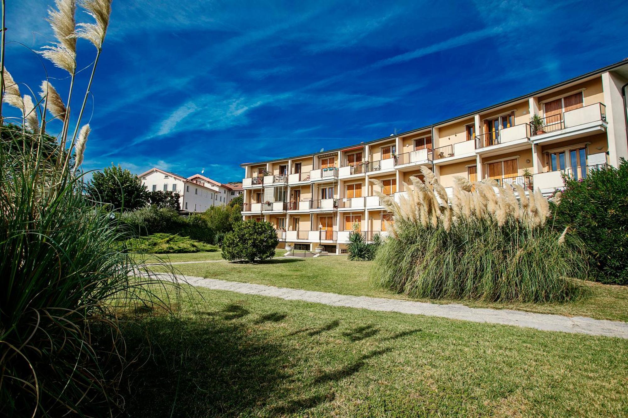Spiaggia Azzurro -Lakeside With Terrace - Happy Rentals Toscolano Maderno Bagian luar foto